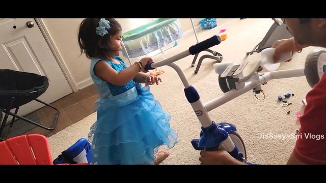 Perfect Fit 4-in-1 Trike | Little Tikes | Assembly Instructions Video | Gift |bike for 500days baby смотреть онлайн