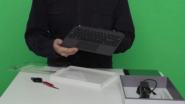 Microsoft Surface Go and Surface Pro Type Cover - Quick Unboxing смотреть онлайн