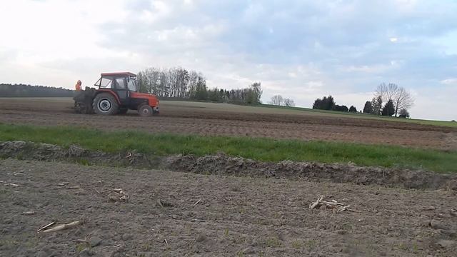 █▬█ █ ▀█▀ Sadzenie ziemniaków ☆ 2017 ㋡ Ursus c-330 ☆ c-360 Zetor proxima 90 смотреть онлайн