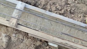 Фундамент под теплицу. Песчаная подушка и армированные.