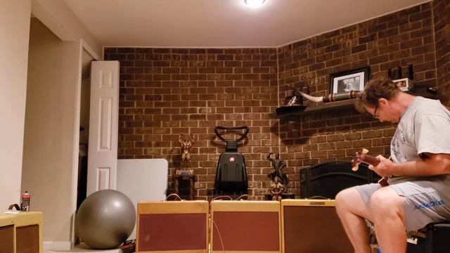 Fender 53 and 54 Super Amp comparison смотреть онлайн