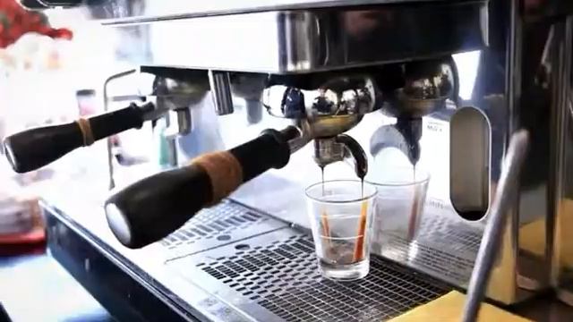 Приготовление Мокко. Salem Coffee & Tea