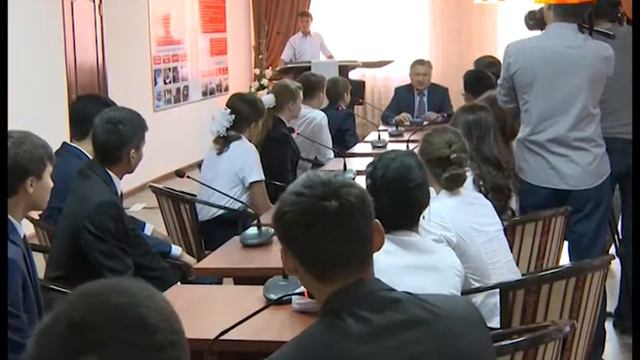 В день знаний аким области Нурмухамбет Абдибеков смотреть онлайн