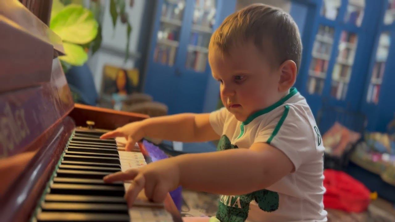 Gavriil's Evening Rehersal - Вечерняя репетиция Гаврилушки