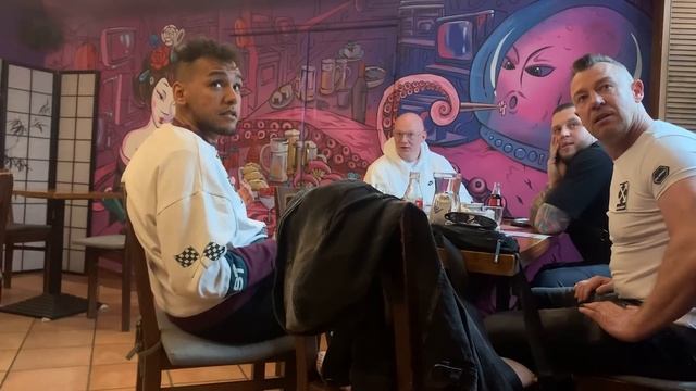 ZABRALIŚMY GO DO RESTAURACJI OJWOJTKA смотреть онлайн