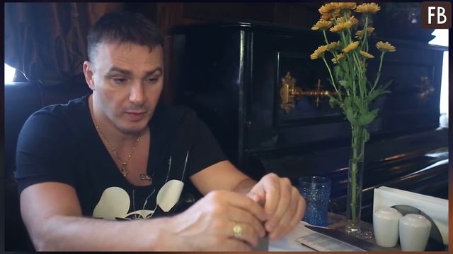 Как выглядела жена солиста "Иванушек" до того, как полюбила пластику смотреть онлайн