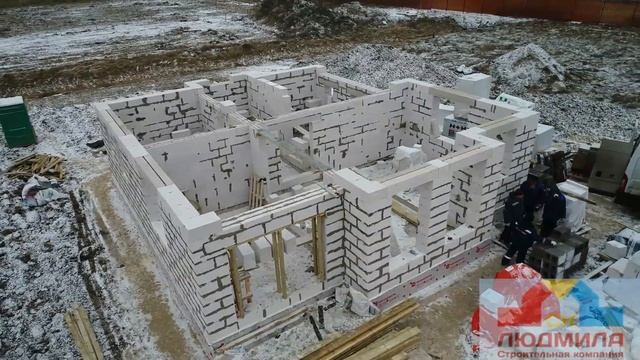 Строительство дома из газобетона в зимний период, СК «Людмила» смотреть онлайн