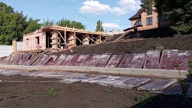 #фундаментдлядома#монолитныйдом#свай#ростверк#цокольныйэтаж# смотреть онлайн