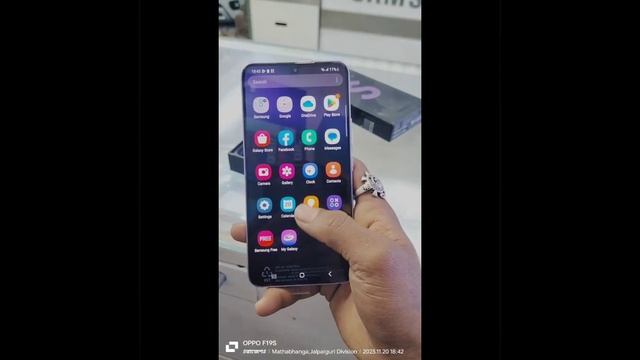 Samsung Galaxy S22 unboxing смотреть онлайн