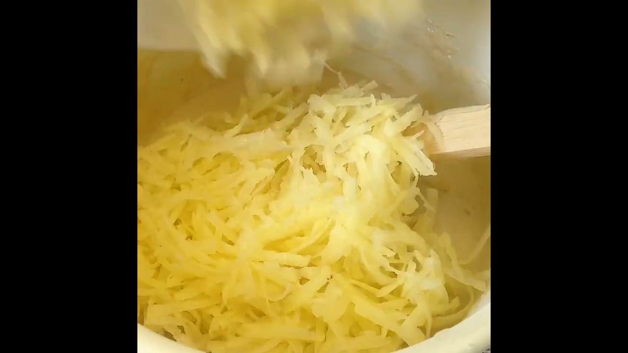 Клецки с картофельной начинкой смотреть онлайн