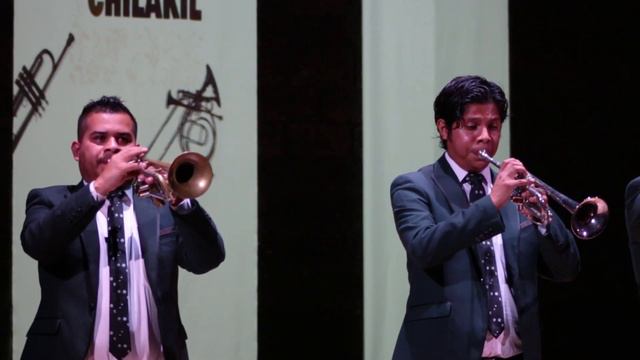 Bach - Fugue in G minor BWV 578 - Chilakil Brass смотреть онлайн