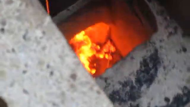 Вращение пламени в камере горения горелки смотреть онлайн