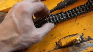 Ремонт снегохода буран 3 осмотр коробки и цепи.