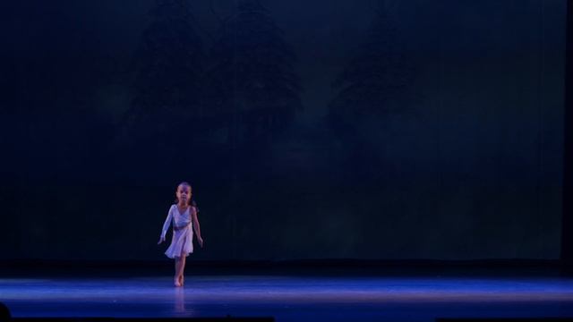 СТО ХЛОПОТ ПОД НОВЫЙ ГОД - Коснуться неба - Иванова Ксюша смотреть онлайн