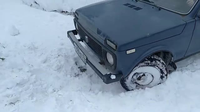 Нива 21213 или тойота рав 4 2003 в стоке,что лучше едет? #2 смотреть онлайн