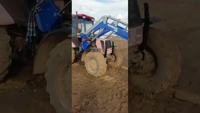 Фронтальный погрузчик Marshal 1000, работа на тракторе МТЗ 82 с балочным мостом смотреть онлайн