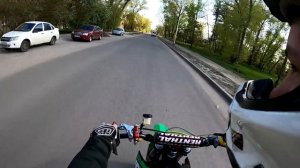 УЛЕТЕЛ ЧЕРЕЗ РУЛЬ/УЕХАЛ ОТ ДПС И ОПЕРОВ/СТАНТ НА ПИТБАЙКЕ ПО ГОРОДУ/YCF BIGY 150 SUPERMOTO