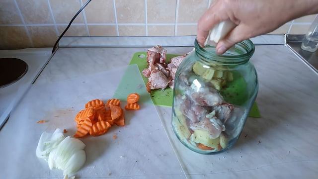 Курица в банке. Как вкусно её приготовить_! смотреть онлайн