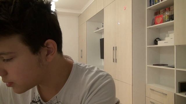 ОбЖор роллтон сало с чесноком и ржаными гренками