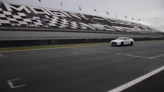 Nissan Progress Magny-Cours смотреть онлайн