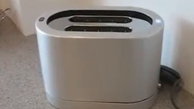 Hi-Tech Toast смотреть онлайн