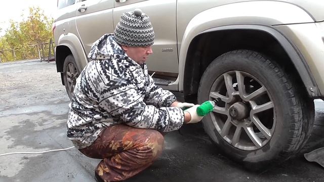 Переобувка колёс смотреть онлайн