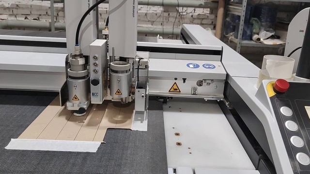 Обработка феррита в центре цифровой резки Cut4you смотреть онлайн