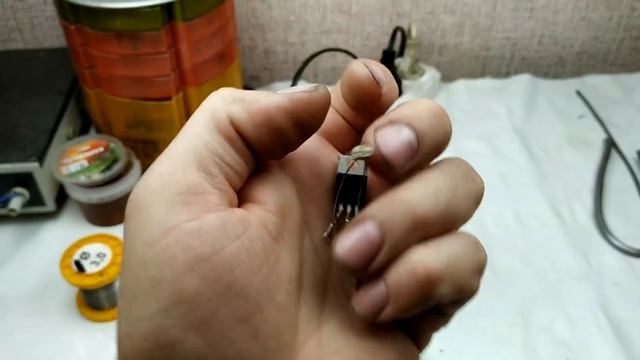 Простой Датчик освещения на 220 Вольт! Своими руками! На трех деталях! смотреть онлайн
