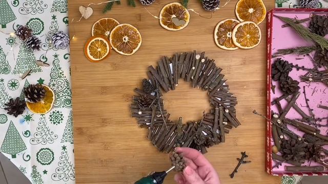 Оригинальный новогодний венок своими руками? смотреть онлайн