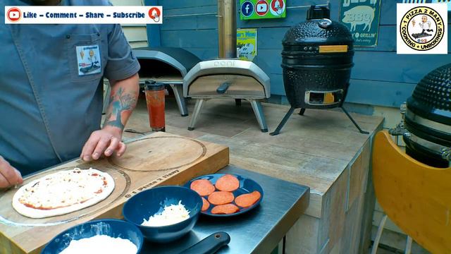 Kamado Pizza Cooked Fast On The Lidl  Mini Landmann Grill Chef Kamado BBQ Done Fast!