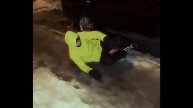 300 ТЫСЯЧ!? смотреть онлайн