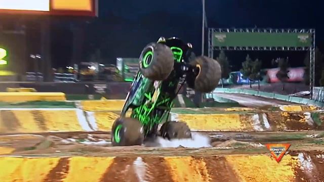 ¡Nuevos Monster Jam Cambian de color! смотреть онлайн