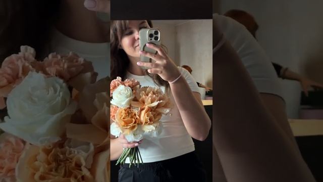 “Свадебный букет невесты «Принцесса на балу» с доставкой от «Цветы Луны»”. смотреть онлайн