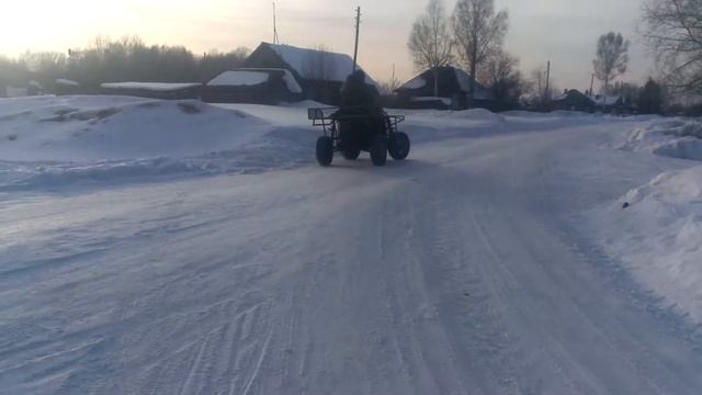 Самодельный квадроцикл 4х4 ( первый выезд) смотреть онлайн