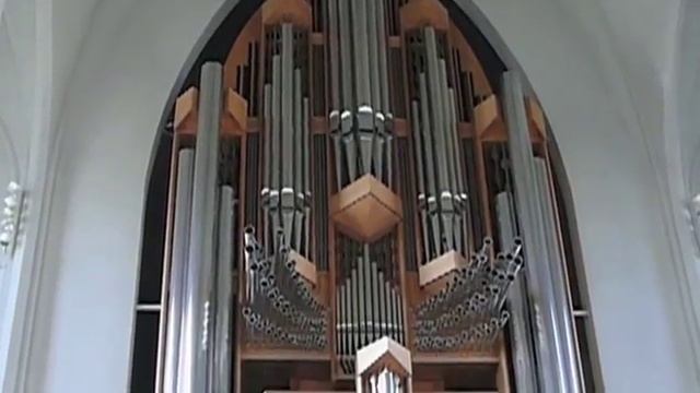 Hallgrimskirkja Church Reykjavik смотреть онлайн