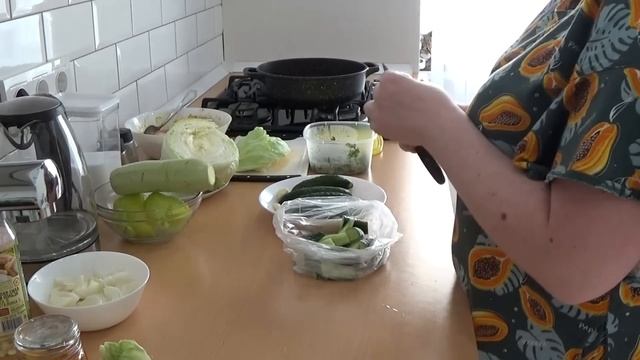 МНОГО КРИТИКИ\МЫ ДОМА\МУЖ ВСТРЕТИЛ\ЗАКУПИЛАСЬ ПРОДУКТАМИ НА 1500\ГОТОВЛЮ ЛЕТНЕЕ МЕНЮ\ОВОЩНОЕ РАГУ смотреть онлайн