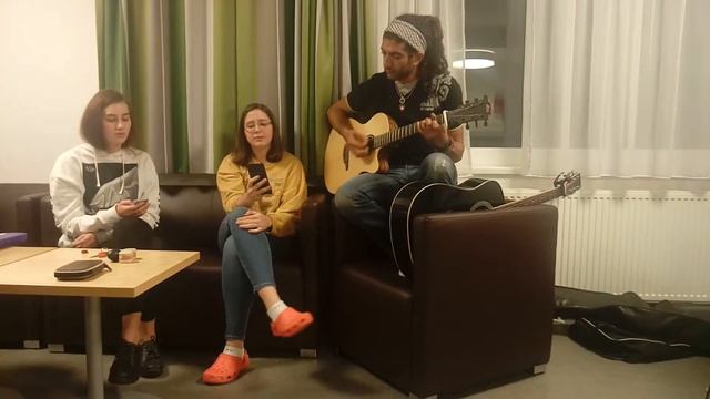 Say Something by Erika, Hanna & Khaled смотреть онлайн