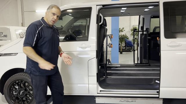 F6 Wheelchair Lift - Product Video смотреть онлайн