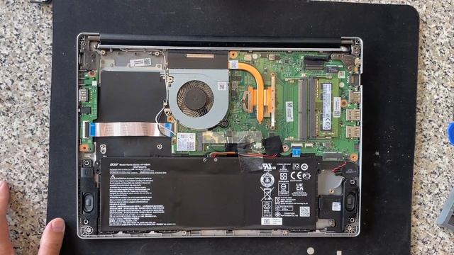 如何自行升級筆電M.2 SSD固態硬碟與DDR4記憶體?可提升文書使用與追劇看影片體驗不卡頓,速度提升好幾倍,2023年趁電腦零件價格最低點時來幫舊電腦大升級吧! смотреть онлайн