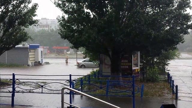 Ливень в Тольятти 30.06.2015г. (01) смотреть онлайн