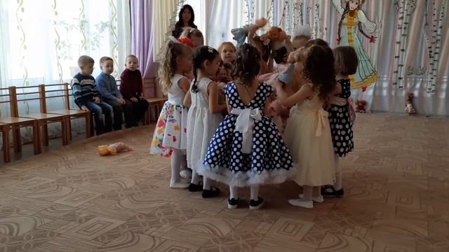 Айше танец с куклами смотреть онлайн