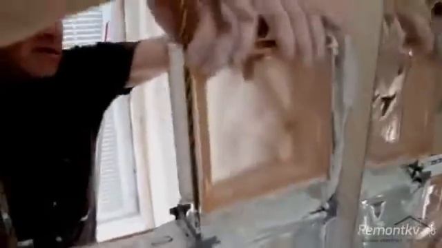 Видео инструкция по укладке стеклоблоков