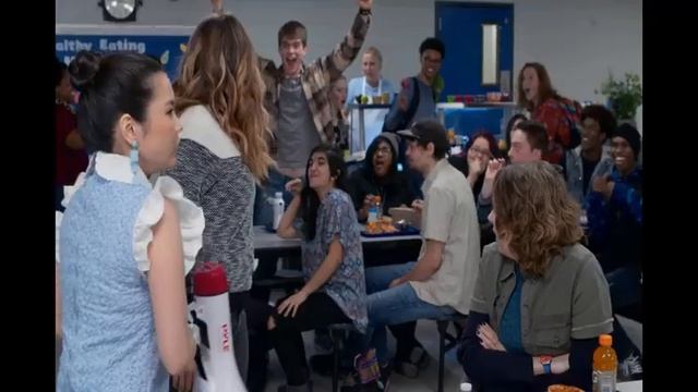 Dixie tells Patty off l Insatiable's Funniest Character смотреть онлайн