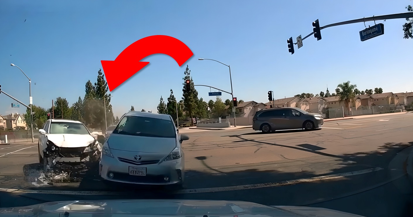 ТАКОЕ НУЖНО ПОКАЗЫВАТЬ В АВТОШКОЛАХ! Водители совершают глупейшие ошибки, о которых потом жалеют смотреть онлайн