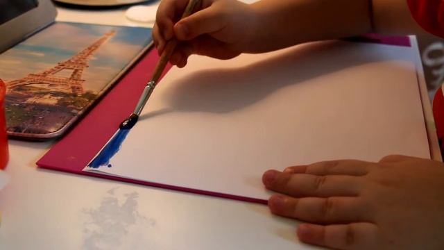 [Развитие ребенка] Нетрадиционная техника рисования #1 смотреть онлайн