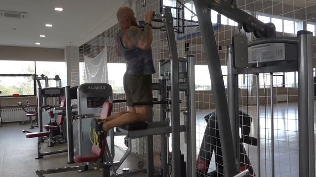 Подтягивания в гравитроне смотреть онлайн