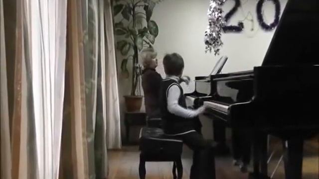 Юрий Кандул, 5 лет. Первый концерт. смотреть онлайн