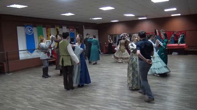 16 Вальс Прогулка смотреть онлайн