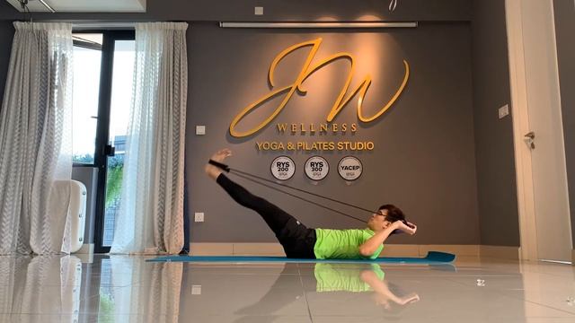 Pilates Abs Toning workout with Flex Stick смотреть онлайн
