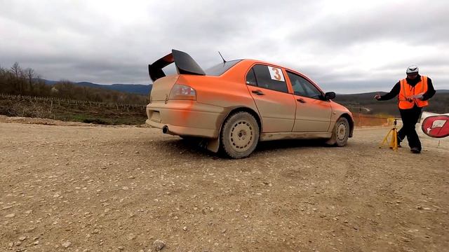 Mitsubishi Lancer Evolution VIII 8 exhaust sound, walkaround, fly by and rally смотреть онлайн